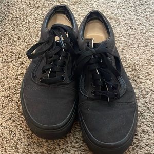 Black womens’ Vans